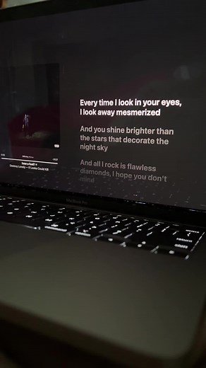 Everytime I look in your eyes 👁️ #lyrics #lipsync #howufeel #destroylonely