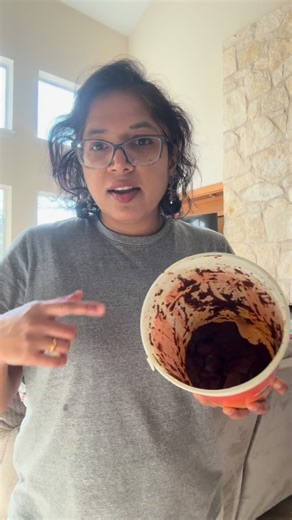 Swetha Sivakumar on Instagram: "The science behind traditional oorgai/pickle: Keeping food without spoilage for many months in the Indian heat is no joke. But our ancestors cracked the code. They added layers of protection, and somehow also making it super delicious in the process. 1. 20% salt that is the first barrier 2. Antioxidant rich spices 3. Acidic vegetables/fruits 4. Fermentation that adds acidity and complexity 5. An oil barrier to prevent access to air/oxygen 6. Rules for storage and 