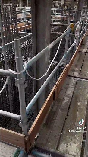 鉄筋工事の基礎配筋作業👍