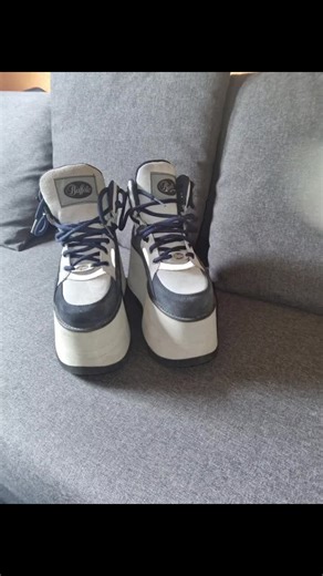 Buffalo Tower: Discover Iconic Buffalo Boots