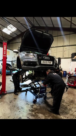 Audi SQ5 Engine Removal and Timing Chain Kit Replacement
