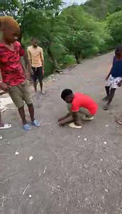 🤣Hora ki nu sta pikinote, nu ta teni tanto🫶 gana de crisce pa nu fica grande, mas ku tempo nu da canta modi ki menineza era tempo mas sabe de nos vida.🫶🇨🇻🌍 | Cecilia Vicente