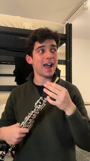 Exploring the Oboe: Advantages of Double Reed Instruments