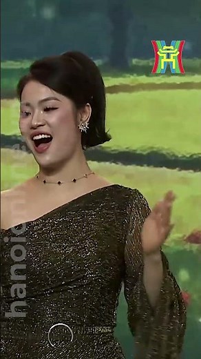 Tập thể Nghệ sĩ hát live "Con đường màu xanh" đỉnh nóc, tung trần.