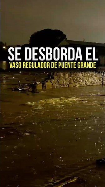 After heavy rains in Puebla, the "Puente Negro" regulating basin overflowed ⚠️