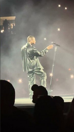 92. Usher - You Got It Bad - Live - The R&B Tour - Bank of America Stadium - Charlotte, NC 7.17.2026