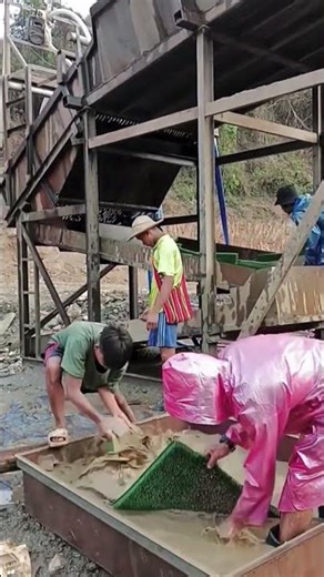 Gold Filtering from River Sand Using Machine – Mining Separation Process