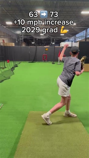 Armyard athlete PJ hit a new PR last session after throwing 73 mph. That’s a 10 mph increase since starting. Way to go PJ ⛽️💪 Looking to throw harder, stay healthy, or play at the next level? Our complete pitching program has helped athletes increase velocity, rehab from injury, and earn college opportunities — all through a proven system built around individualized training and results. DM to get started. #mlb #pitchingdrills #pitchingmechanics #pitching #pitchingcoach baseball pitchingtrainin