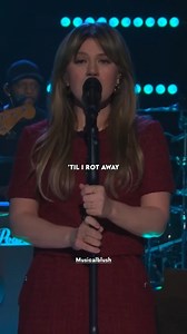 35K views · 9.9K reactions | Beautiful Cover by @kellyclarkson Song - Birds Of A Featuer by Billie Eilish Video credit - @kellyclarksonshow #birdsofafeather #billieeilish #kellyclarkson #kellyclarksonshow #cover #music #songs #lyrics | musicalblush | Facebook