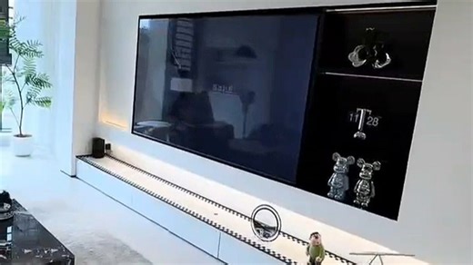 TCL电视 远程控制超贴心，回家前电视已准备就绪