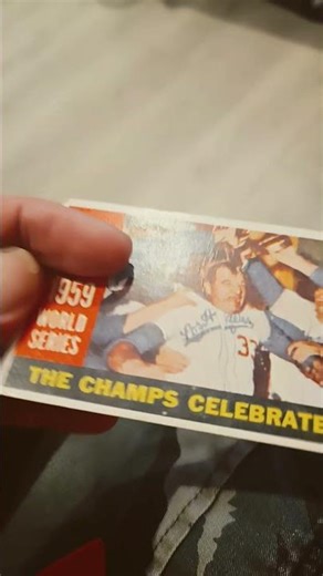 1960 topps 1959 World series The champs celebrate Dodgers