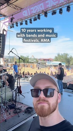 What do you want to know about touring and working with bands, and music festivals? 🚐🎪 #roadie