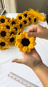 123K views · 2.5K reactions |  Tutorial Sunflower  | DIY by A&T | Facebook