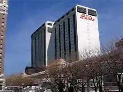 Talking about the difference between implosion and explosion