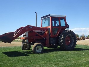 1973 Massey-Ferguson 1135 2WD Tractor W/Loader | Agriculture