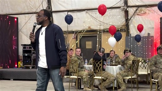 How an arts program is supporting veterans by teaching stand-up comedy