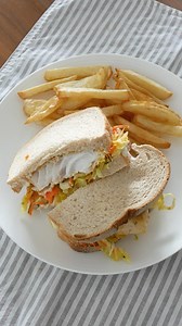 One of our absolute favourites, Crumbed Ling Sandwich 🤤 Full recipe here: 2 x 220g ling fillets 1 egg ¼ cup plain flour ½ cup panko-style breadcrumbs Salt and pepper 200g oven-ready chips Slaw ¼ large cabbage* 1 small carrot 2 tablespoons olive oil 2 tablespoons apple cider vinegar 1 tablespoon chopped fresh dill* 1 tablespoon honey To Serve 4 bread slices Fish in the Family Tartare Sauce Method: Preheat oven to 190C. Bring ling fillets to room temp 10-15 mins before cooking. Meanwhile, whisk e