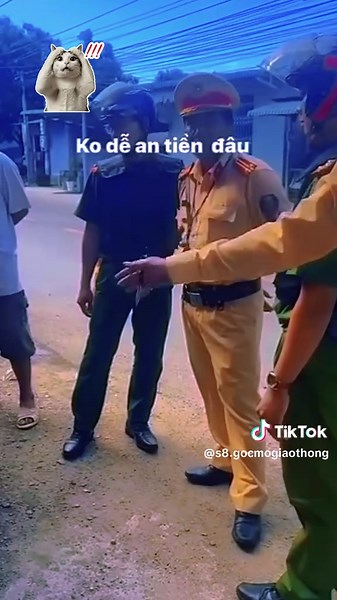 Không lưu thông vẫn muốn kiếm tí bánh mì #learnontiktok #tintuc24h #csgt #tinnongtrongngay #xuhuongtiktok