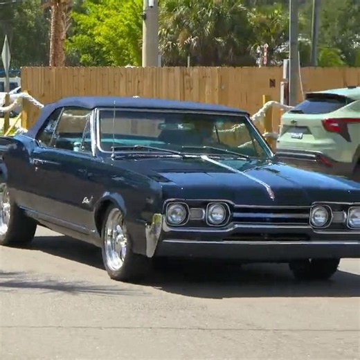 1967 Oldsmobile Cutlass Classic Car Exhaust Sound Driving By at the Car Show