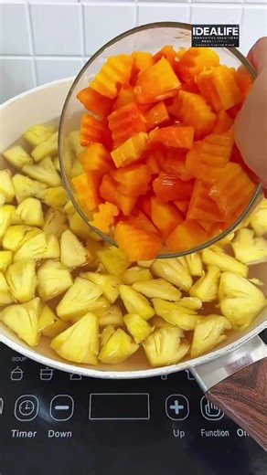 BIKIN INI YUKK BUAT BUKA PUASA NANTI!!! SEGER BANGET!! All Cookware by ​⁠ ​⁠ ​⁠​⁠ ​⁠​⁠ @idealifeonline_ Temukan resep menarik lainnya di @idealifeonline.resep Cek katalog produk di @idealifeonline.catalogue IDEALIFE - Ice Maker - Pembuat Es Batu (IL-121) ✅Capacity: 15.0Litre / 24hr ✅Refrigerating Cycle Time: 6-8 Minutes for 9 ice cubes ✅Infra red sensor - auto off, if full ✅Refrigerant/g: R600a/28g ✅Semi Transparent See Thru Lid Cover ✅Stainless Steel Body ✅Self Clenaing Function ✅BONUS: Ice Sco