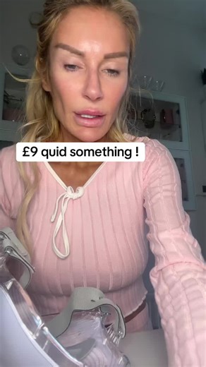 Red Light Therapy for Skin Rejuvenation at Home