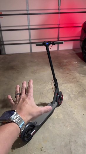 This is the #AOVOPro and its still one of the best scooters that you can get right now! Check it out! #electricscooter #aovoproes80 #Kahlatalk #Kahlatech #kahlaDeals #tiktokshopsummersale #TikTokShopMemorialDay