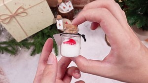 Kathfly 30 Sets Cardinal Memorial Gift Set Include Mini Red Cardinal Bird Statue Cards with Glass Bottle Red Resin Figurines for Funeral Memory Sympathy Gift for Guest