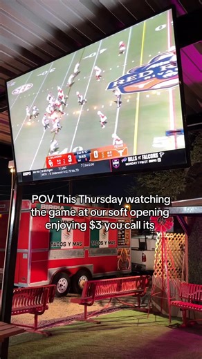 1003 Second St Pleasanton, TX 78064 | The Oaks Bar