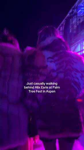 POV: you’re casually walking behind Alix Earle leaving Palm Tree Music Festival in Aspen 🌴❄️ #alixearle #palmtreemusicfestival #palmtreefestival #aspencolorado #aspen