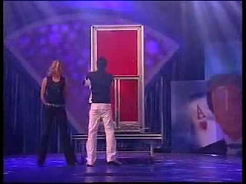 "Girl appears in empty box" - REVEALED!