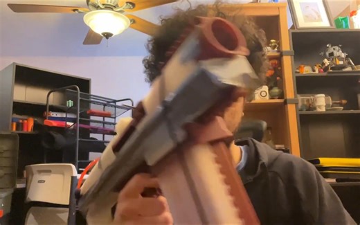 （中英字幕） 全自动NERF霰弹枪