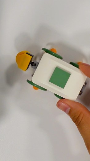 Have you ever dreamed about a turtle van? 🐢🚐 Now you have the chance to build your own in the LEGO Store in LEGO House and take it home with you, of course if you are able to keep up with the incredibly fast turtle van 🤭 Check the bio to read more 👆 #LEGODreamZzz #Make&Take #LEGOHouse #HomeoftheBrick #LEGOStore | LEGO House