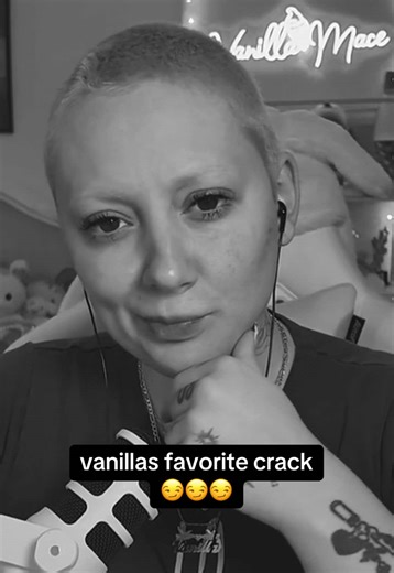 The Intriguing Storytime of Vanilla Mace