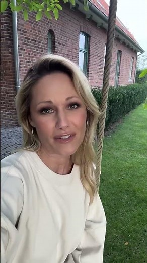 Helene Fischer kündigt DIE HELENE FISCHER SHOW 2024 an! #helenefischer #shorts