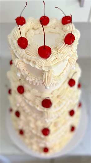 Manifesting more wedding cakes in 2026 💫 Follow along on my home bakery journey! #cakeartist #homebaker #phillybaker #bakersofinstagram #customcakes | A Whisk Worth Tasting LLC