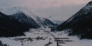 24K views · 160 reactions | With Marker Products new XComp binding, we bring together what belongs together. Next generation ski racing equipment, combined in the new RACETIGER SL R JR. Learn more about the technology! #Voelklskis #Racetiger #volkl #keeponracing #unlessyourideit #ManniPranger @giorgio_rocca | VÖLKL | Facebook