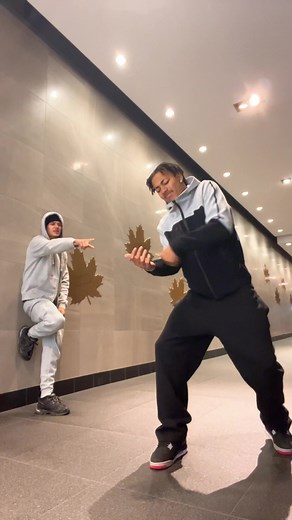 Chilling Violin Dance with Rozzay Trend 2024