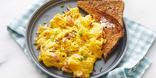 I Asked 6 Chefs How To Make the Fluffiest Scrambled Eggs, and They All Said the Same Thing