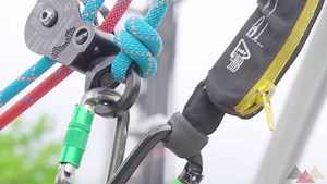 Tracking Skate-Block Hybrid System