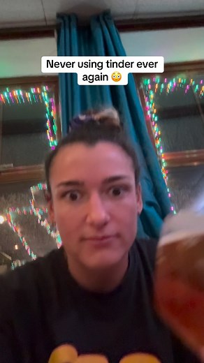 WHAT IS GOING ON! 🤯 #fail #dating #tinder #comedy | Laura Orgill