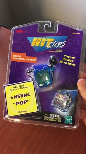 HitClips Music Player: A Unique 90s Gadget for Music Lovers