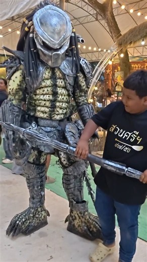 good boy #predator #alien #cosplay#rider#Alien#Aliens#Predator#AlienVsPredator#Yautja#Xenomorph
