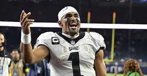 WATCH: Jalen Hurts, Donovan McNabb, Michael Vick meet for Philly QB roundtable