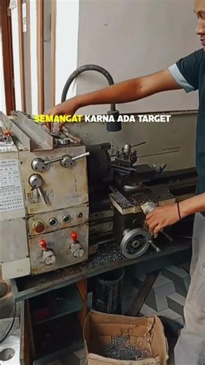 Pembuatan Roda Lift makanan dan Lift Barang UNP. . #cahyalift