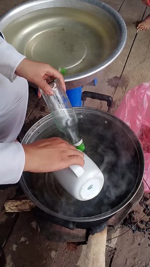 How to Prepare Boiling Water Recipes Safely