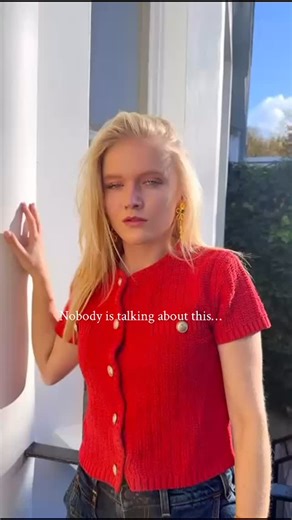 Gold prices may be through the roof but midcentury costume jewellery is made to last ! Here are some of our favourite designers of amazing costume jewellery we stock. - Kenneth Jay Lane - Monet - Trifari - Miriam Haskell - Givenchy - Dior - Chanel Explore our collection online | Felt - London's best independent jewellery shop