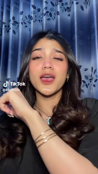 Mama Muda: Trend Dance TikTok 2025