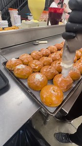 The wait is over—It’s officially Paczki season at Oakmont Bakery! 🙌👀 Celebrate Pittsburgh’s rich Polish heritage with these heavenly deep-fried treats, packed to the brim with creamy or fruity goodness! 🤤🍓 Their latest collaboration with Penn Brewery brings you the ultimate pairing: Paczki Pittsburgh Cream Ale! 🍻 Pick up a 4 pack today at Oakmont Bakery! ➡️ Don’t miss out— click here for more details: https://www.visitpittsburgh.com/blog/p-is-for-pittsburgh-paczki/ | Visit Pittsburgh