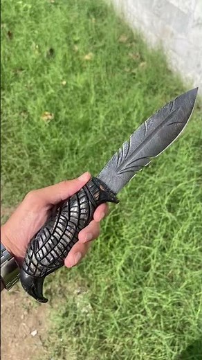 Antique Knife 🔪 Damascus twist patterns and handles handmade eagle 🦅 shape engraved #damascussteel
