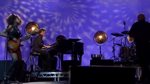 Joe Cocker- Fire it Up Live (Cologne, 2013) Tracklist: 01. I Come In Peace 02. Feelin' Alright [00:04:44] 03. The Letter [00:09:27] 04. When The Night Comes [00:15:14] 05. You Love Me Back [00:20:34] 06. I'll Be Your Doctor [00:24:50] 07. Up Where We Belong [00:28:33] 08. Come Together [00:34:45] 09. Eye On The Prize [00:40:49] 10. You Don't Need A Million Dollars [00:46:00] 11. You Are So Beautiful [00:50:40] 12. Younger [00:54:56] 13. Fire It Up [00:59:15] 14. N'oubliez Jamais [1:03:44] 15. Yo